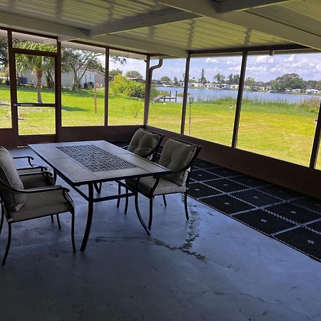Lakeside Retreat - 3 Bedroom, 2 Bathroom House By The Lake Lakeland Eksteriør billede