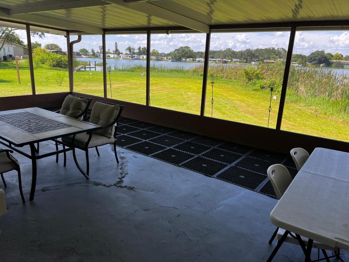 Lakeside Retreat - 3 Bedroom, 2 Bathroom House By The Lake Lakeland Eksteriør billede